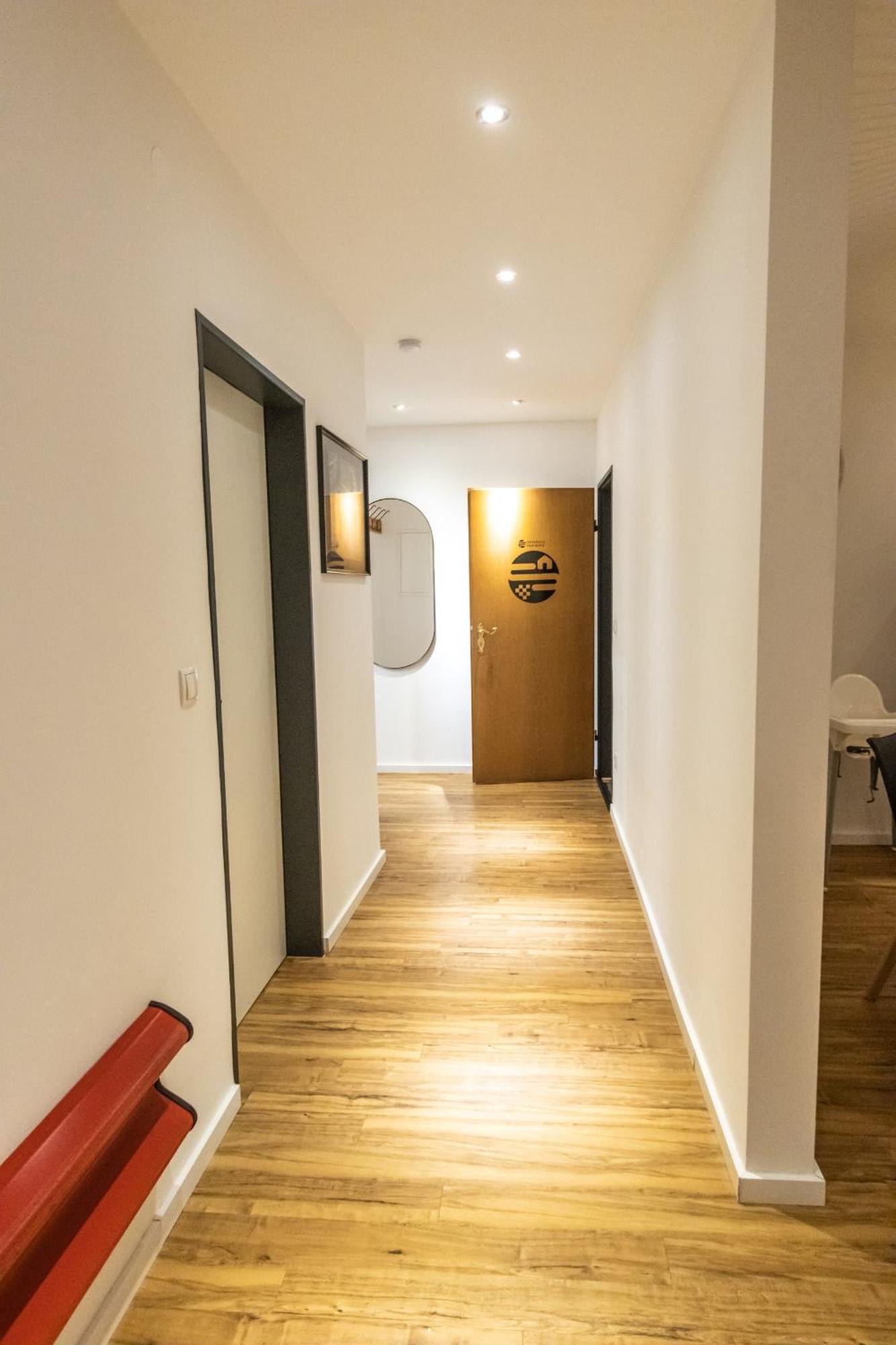 Suedschleife Appartements - Wlan - Direkt Am Ring Reimerath Exteriör bild